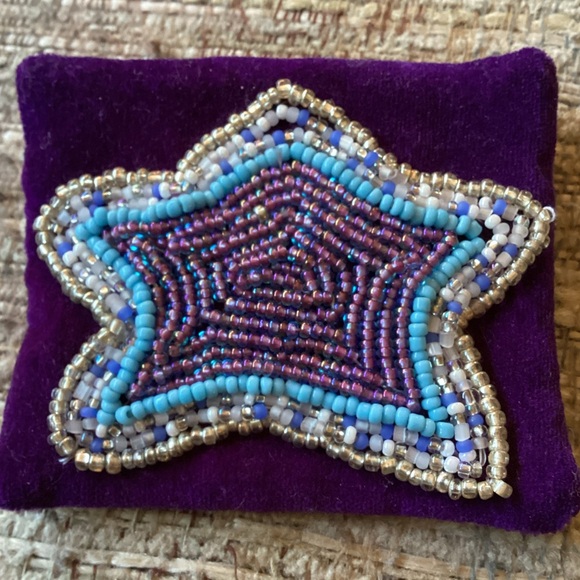 Handcrafted Star Beaded Brooch - Purple and Blue - Picture 1 of 7